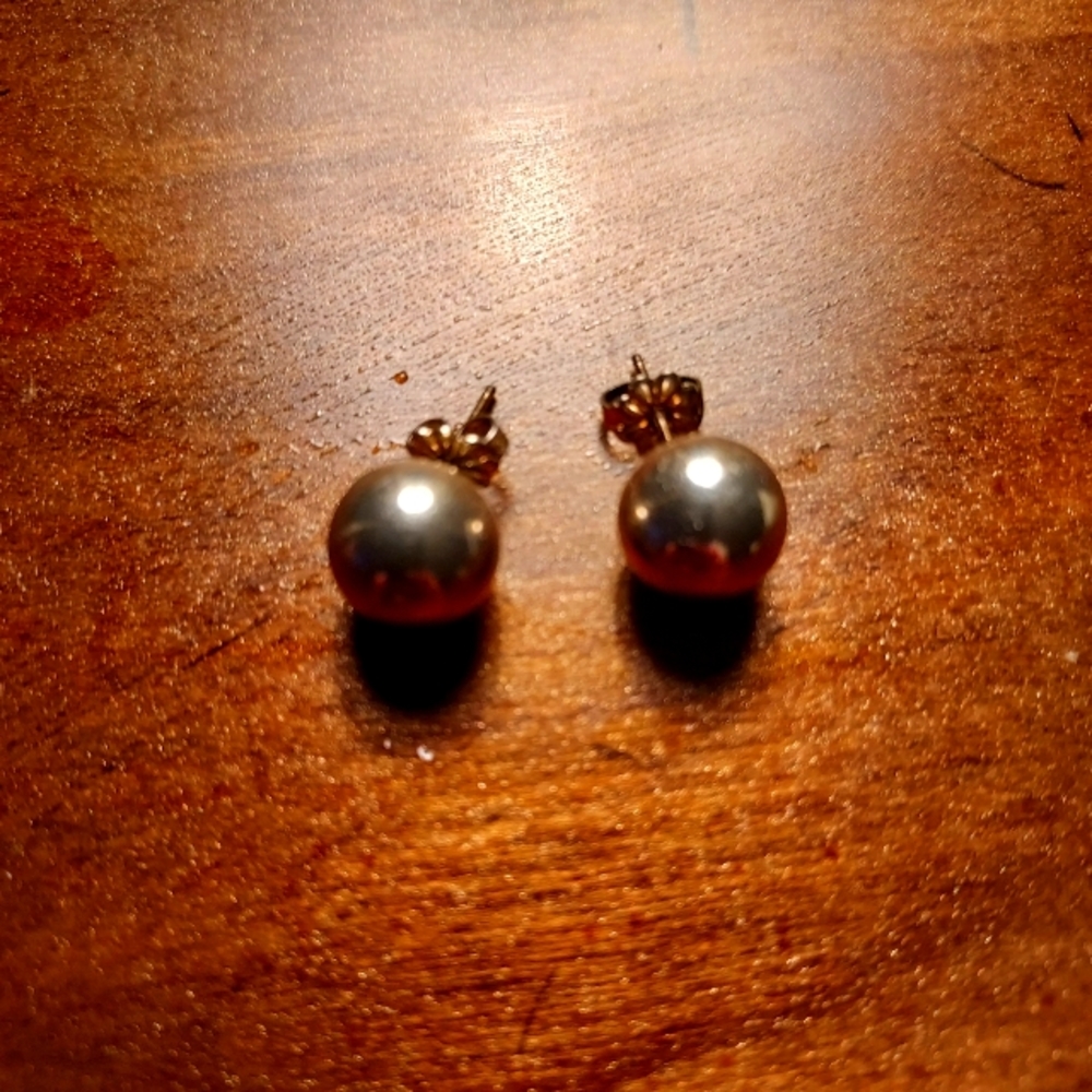 Tiffany & Co.  Classic Lg. bead / ball Earrings size:10mm